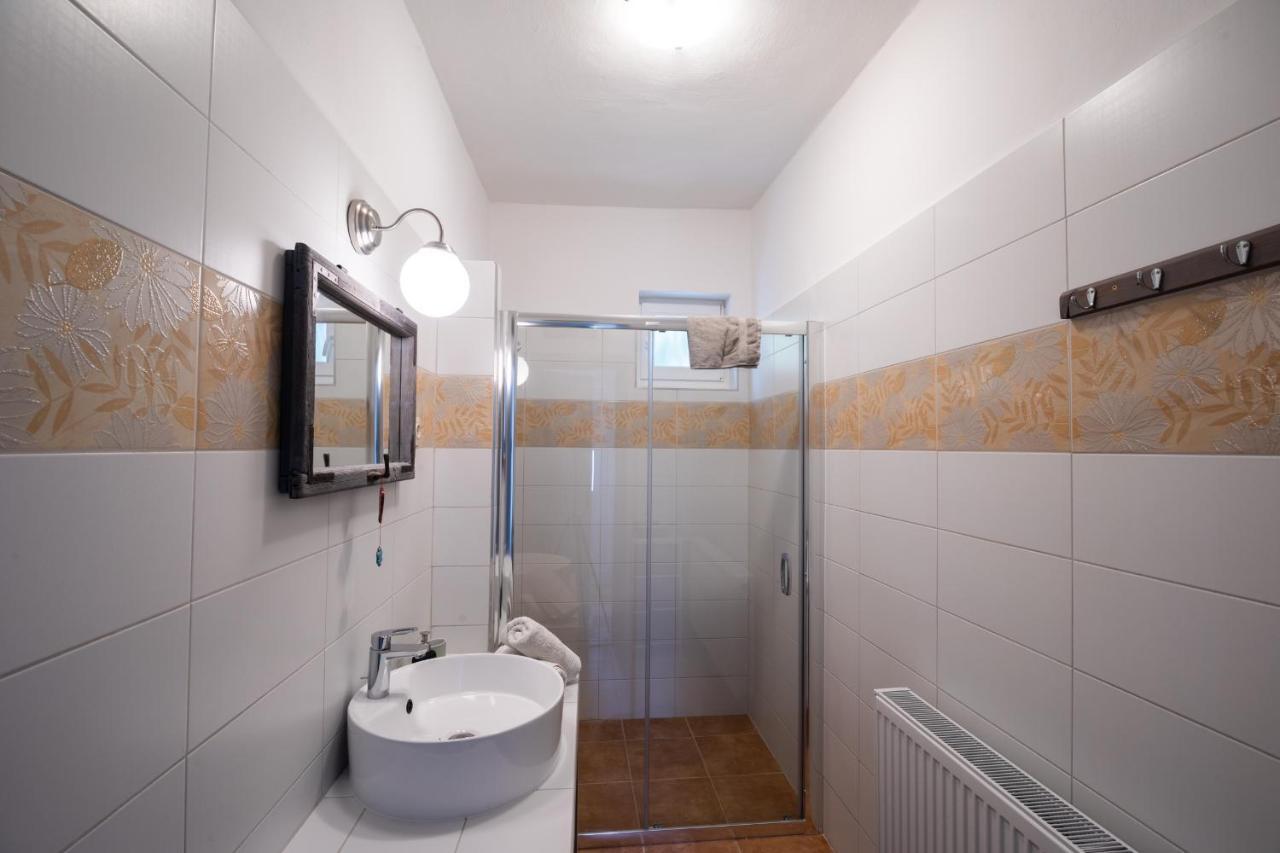 BadacsonytördemicMilio Apartman Badacsony公寓 外观 照片